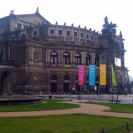 Am Zwinger ドレスデン
